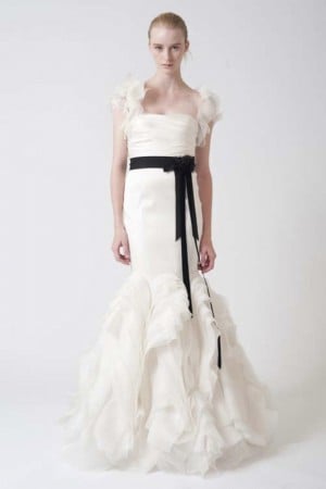 Khloe Kardashian Wedding Dress on Khloe Kardashian Wedding Dress