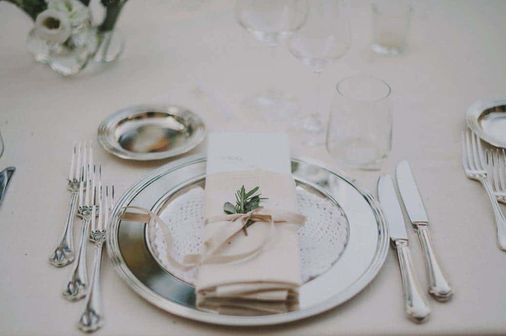 A fresh white wedding in Florence luxury wedding reception venues