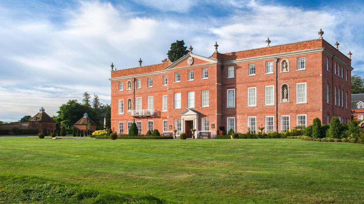 Four Seasons Hampshire Reviewed Four Seasons Hampshire