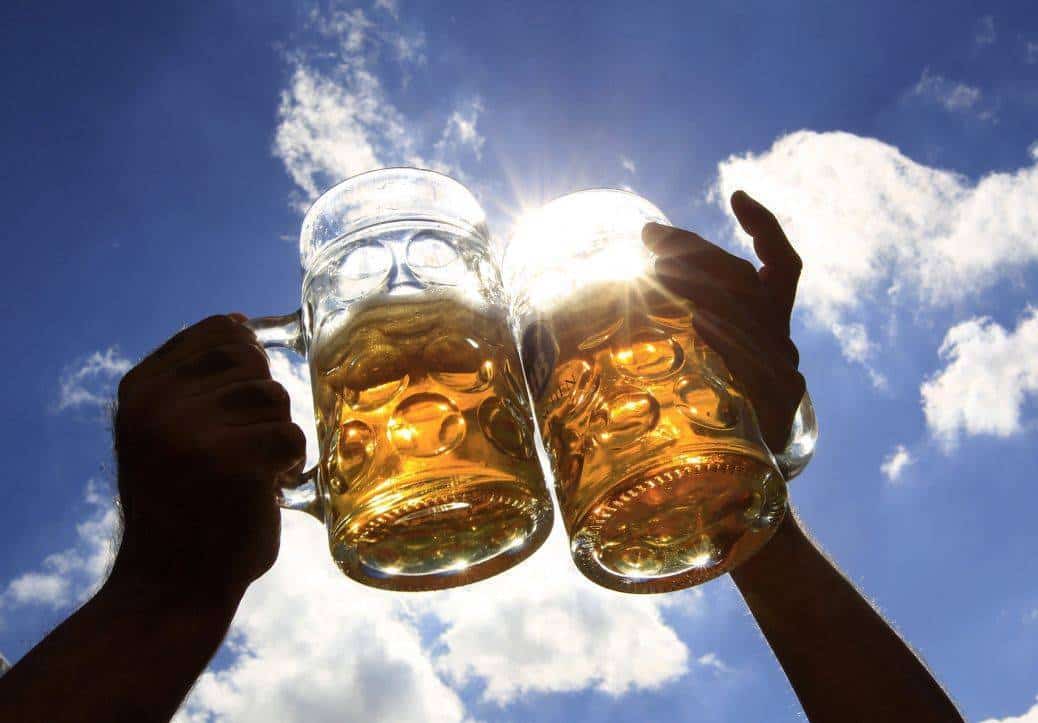 Image: Images Guru Revellers toast with beer during the 179th Oktoberfest in Munich September 28, 2012. Millions of beer drinkers from around the world will come to the Bavarian capital for the 179th Oktoberfest, which runs until October 7, 2012. REUTERS/Michaela Rehle (GERMANY - Tags: SOCIETY ENTERTAINMENT)